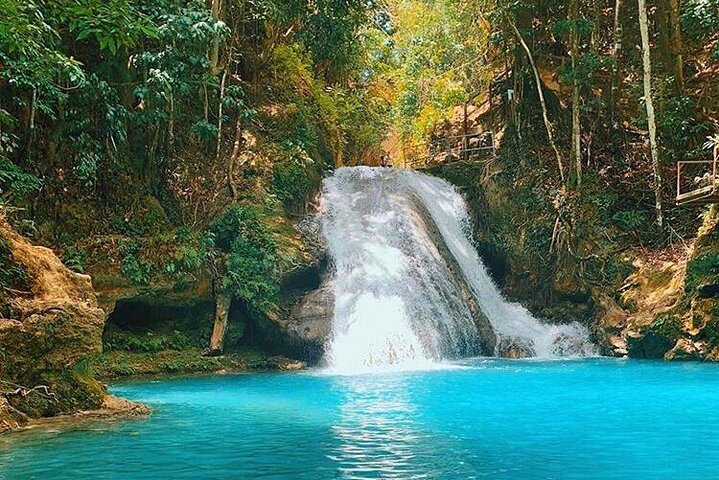 Blue Hole River & Falls with Shopping from Ocho Rios - Image 2
