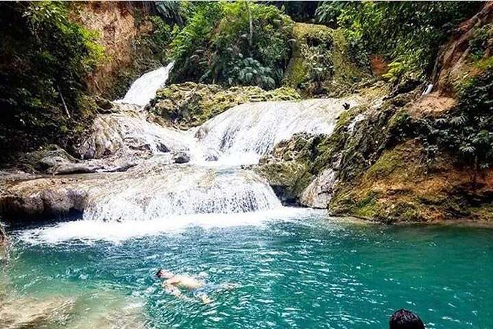 Blue Hole River & Falls with Shopping from Ocho Rios - Image 4