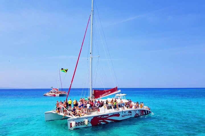 Catamaran Cruise, Snorkeling and Dunn's River Falls - Image 4