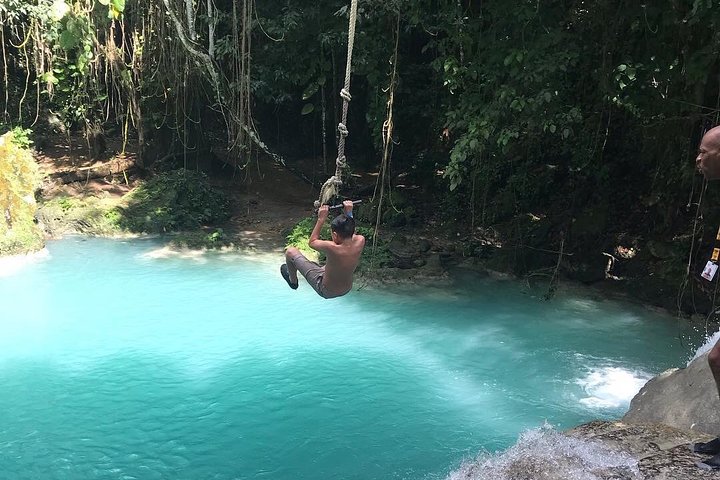 Dunns River and Blue Hole Private Tour from Ocho Rios - Image 3