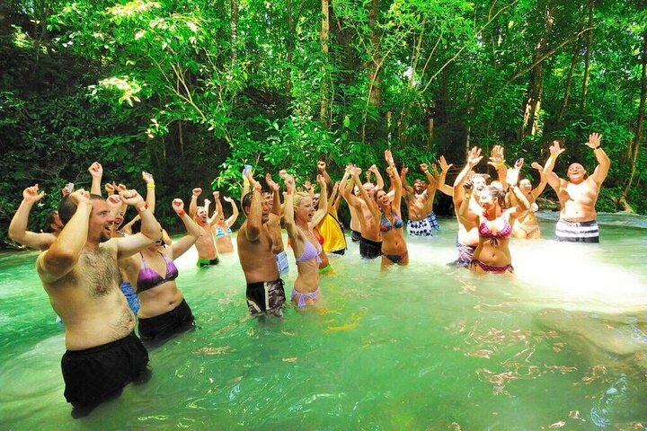 Dunn's River Falls and Horse Back Riding Excursion - Image 5