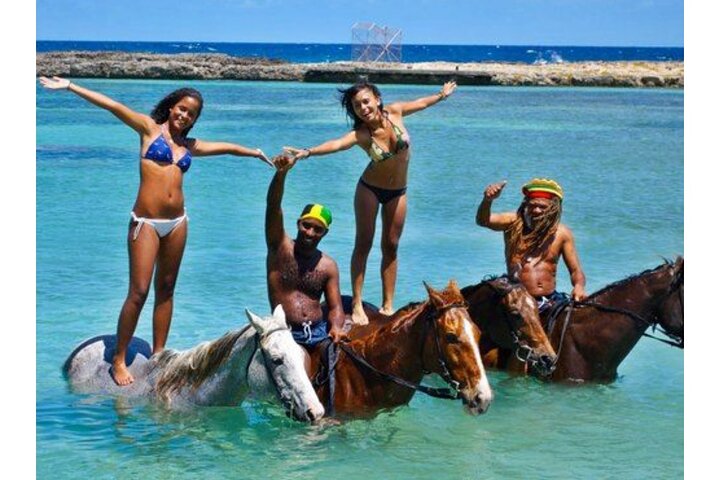 Dunn's River Falls and Horse Back Riding Excursion - Image 4