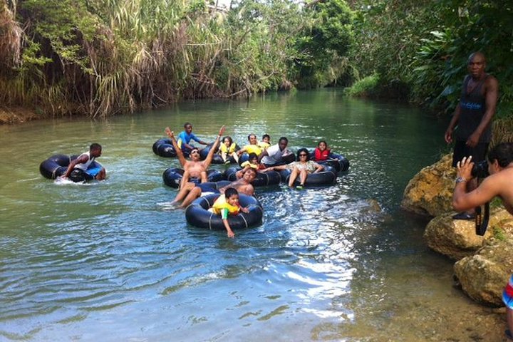  Dunn's River Falls and Tubing Combo Tour from Ocho Rios - Image 2