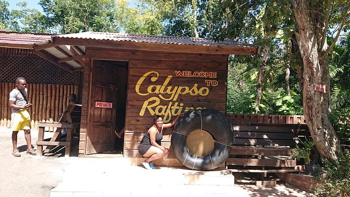 Dunn's River, River Tubing and Lunch Combo - Image 2