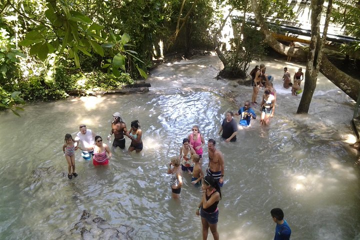 Half-Day Dunn's River Falls, Blue Hole Tour with River Tubing from Ocho Rios - Image 5