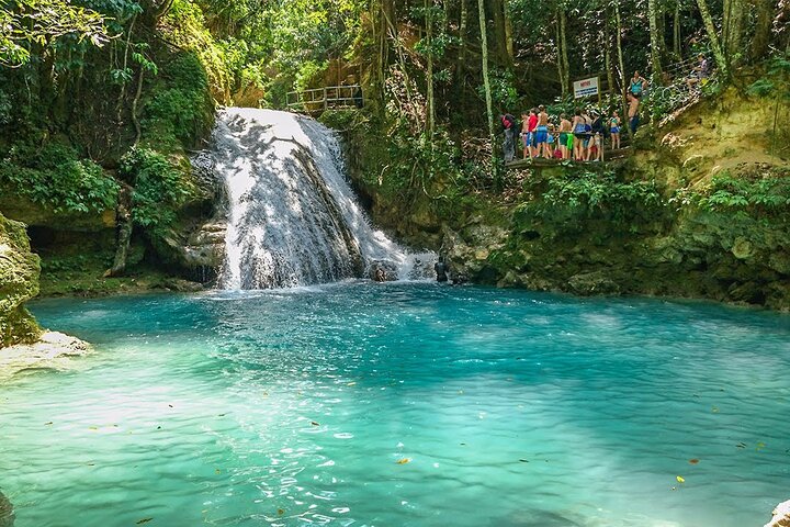 Half Day Tour to Konoko Gardens and Blue Hole Ocho Rios - Image 1