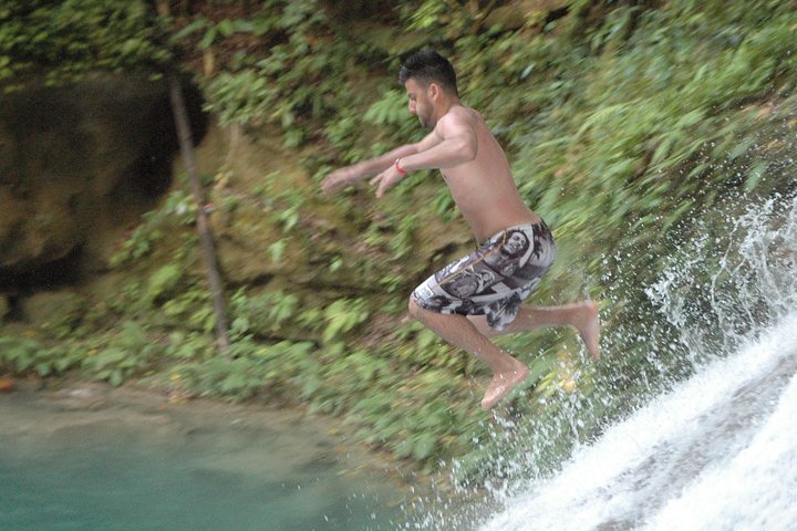 Ocho Rios Highlight Tour Including Dunn's River Falls - Image 2
