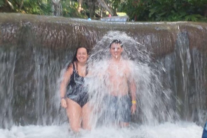 Ocho Rios Highlight Tour Including Dunn's River Falls - Image 4