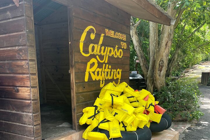 Ocho Rios White river tubing along with beach and lunch stop  - Image 5