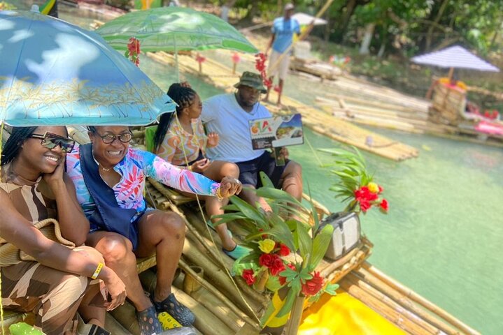 Private Day Tours River Tubing or Rafting and Blue Hole combo - Image 2