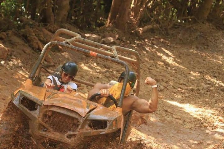 Private Round Trip Transfer to YAAMAN Adventure Park Ocho Rios - Image 1