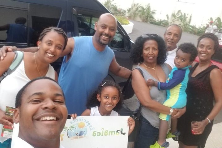 Private Tour from Montego Bay to Dunn's River Falls and Blue Hole/Secret Falls - Image 4