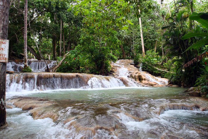 Private Tour to Dunn's River Falls From Ocho Rios  - Image 1