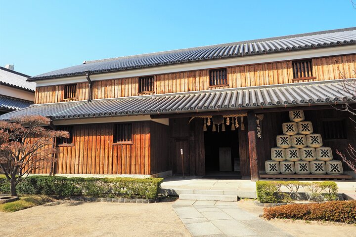 Exploring Nada Sake Breweries Kobe Private Tour with Government-Licensed Guide - Image 2