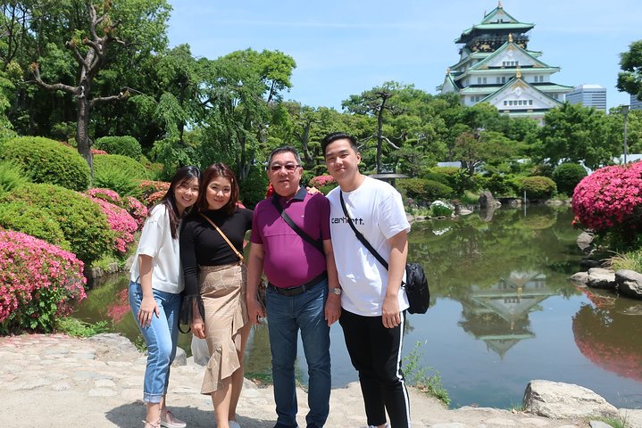 Osaka Castle and a visit to the longest shopping street in Japan - Image 1