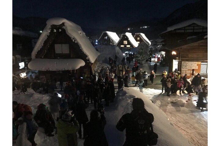Private & Custom SHIRAKAWAGO Day Tour by Toyota COMMUTER (Max 13 Pax) - Image 5
