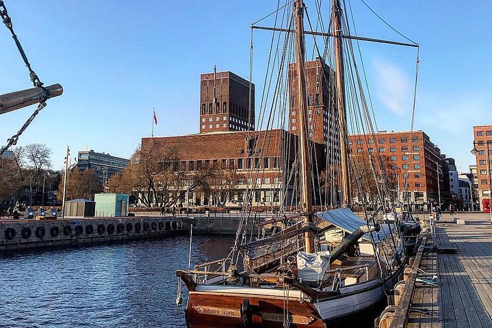 Gems of Central Oslo Private Walking Tour - Image 3