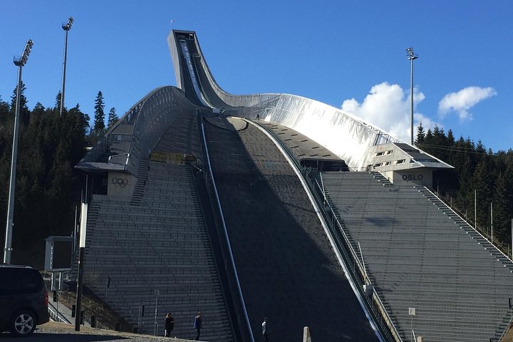 Oslo sights by car - Image 3