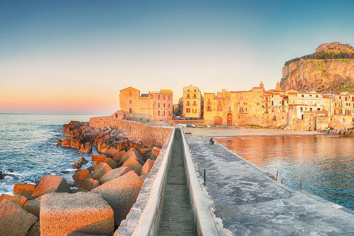 Full-Day Private Guided Tour in Sicily with Lunch - Image 1