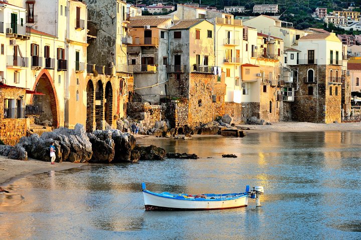 Monreale, Bagheria (Villa Palagonia) and Cefalù from Palermo, Private Tour - Image 3