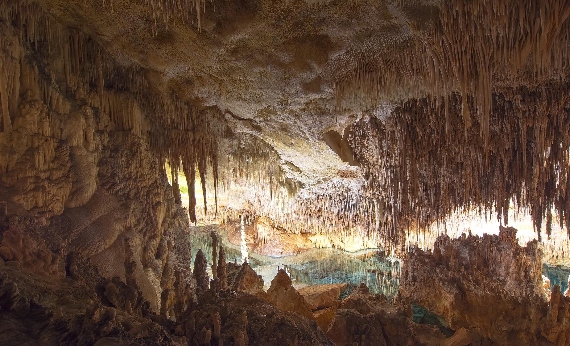 Private Caves of Drach and Porto Cristo - Image 1