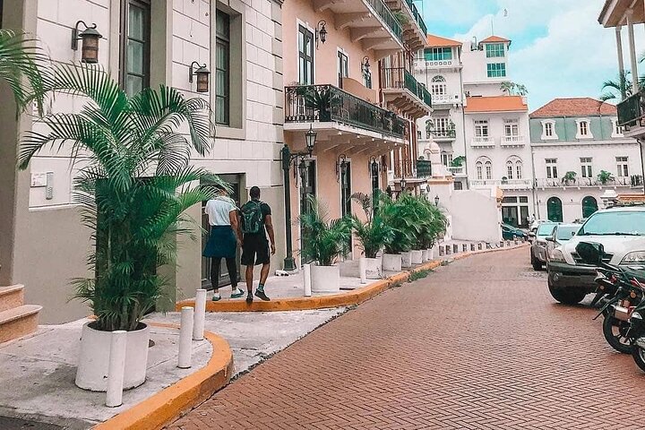 6 Hour Private Tour - Discovering Panama - Image 1