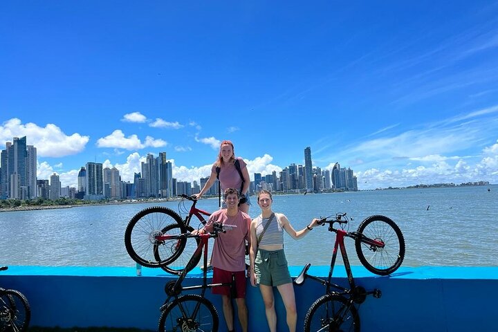 Bike tour and day tour  - Image 1