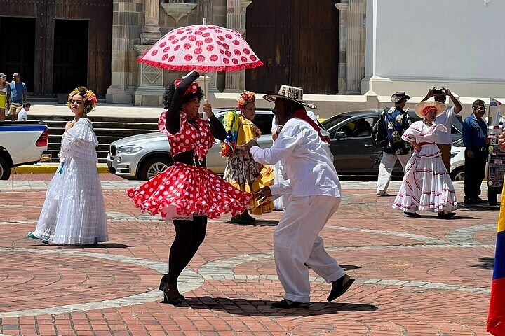 City Gems & Canal Glance: 6-Hour Panama Tour - Image 1