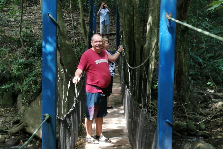 El Valle de Anton - Hiking and Swimming - Image 5