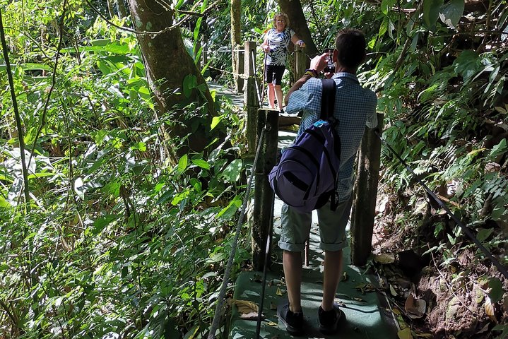El Valle de Anton - Hiking and Swimming - Image 1