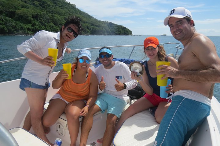 Full day Private Tour to Taboga Island departing from Panama City - Image 4