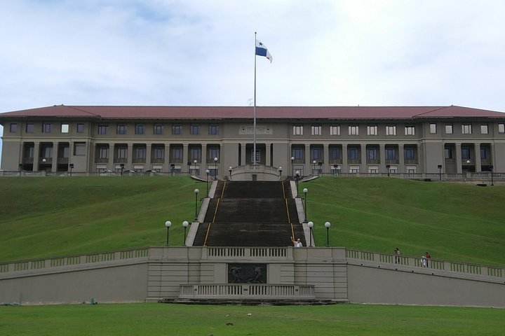 Half-day City Tour and Panama Canal - Image 3