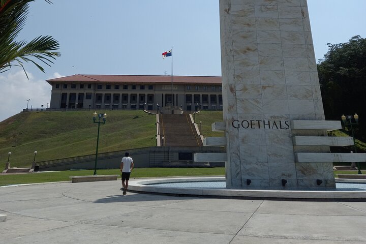 Half-day City Tour and Panama Canal - Image 4