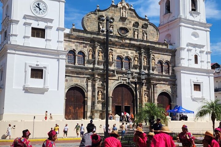 Historical Private Tour in the city and Panama Canal with Pickup - Image 4
