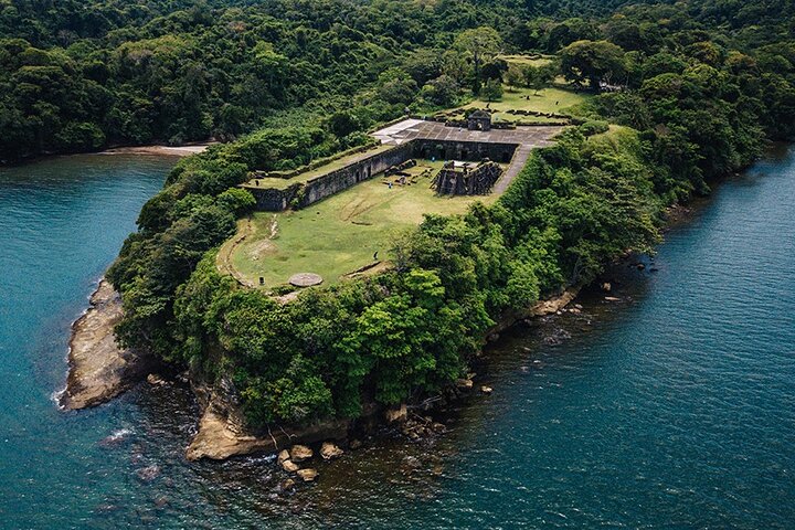 New set of locks (Aguas Claras), Rainforest and San Lorenzo Fort  - Image 1