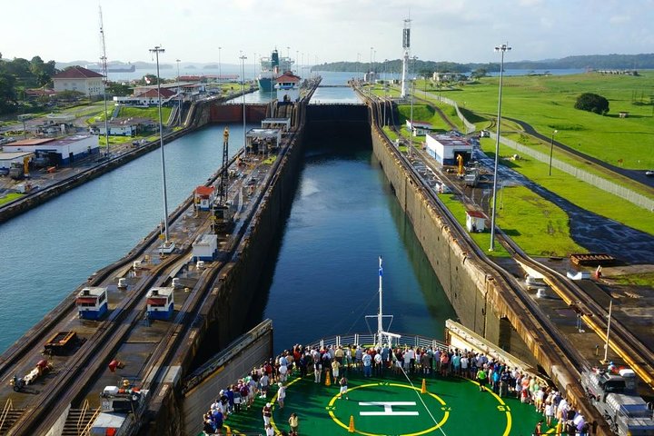 Panama Canal Partial Transit Boat Tour - Image 1
