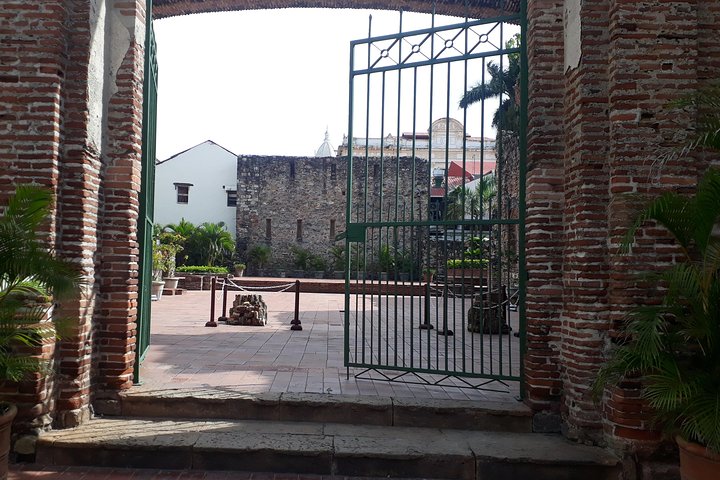  Panama Viejo and Casco Antiguo Tour - Image 5