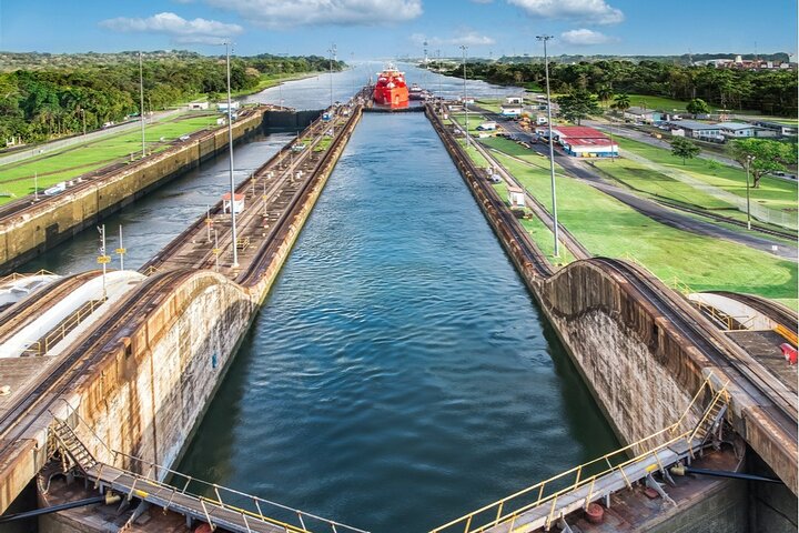 Private Historical Tour of Panama City with Pickup - Image 1