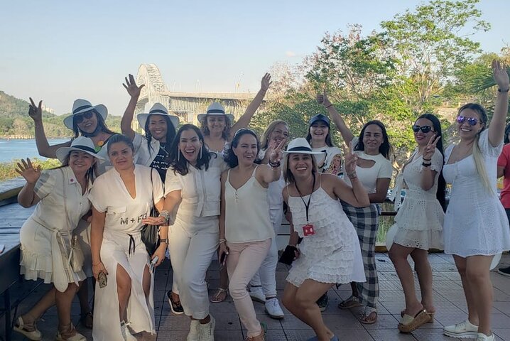 Private or Small Group Tour of the City and Panama Canal - Image 1