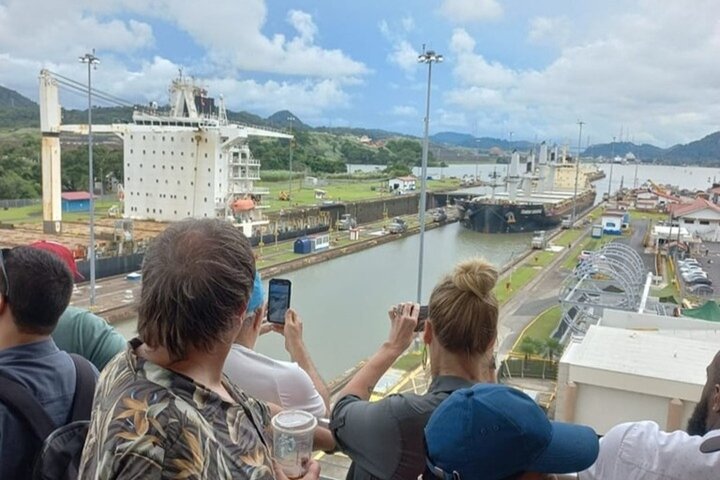 Private Panama Canal Tour - Image 3