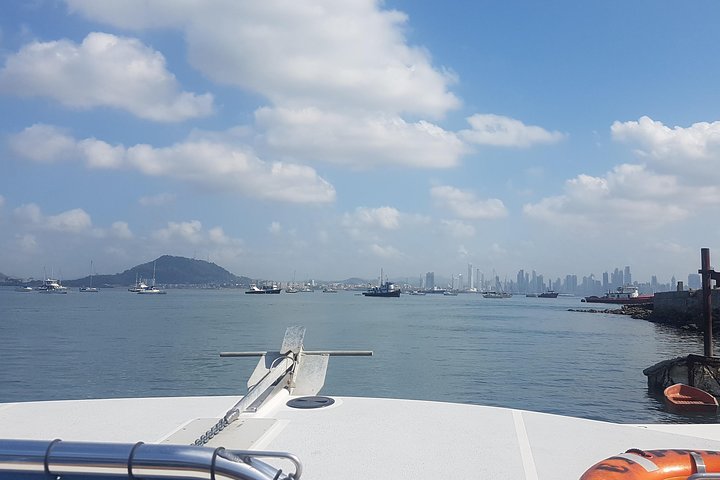 Taboga Island - Beach Day - Image 4