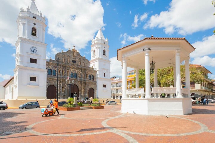 Walking tour through the Hidden treasures and gems of Casco Viejo - Image 2