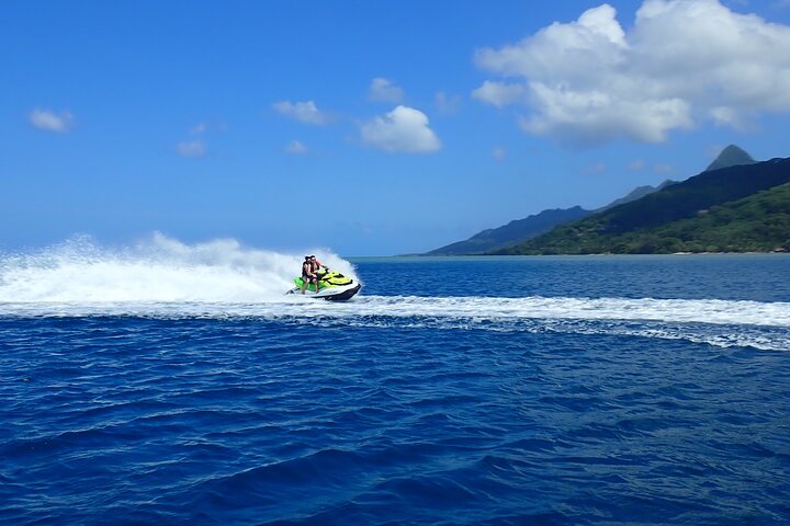 2 hours discovery tour of Moorea by Jet Ski - Image 1