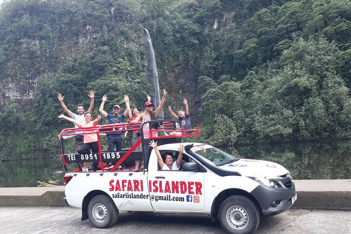 Crossing the island of TAHITI in a 4x4 safari (mountain, waterfall, river, basins) - Image 1