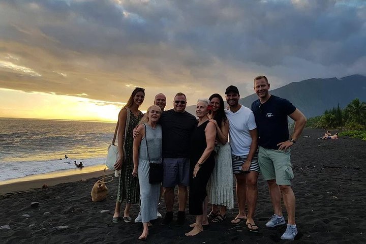 Day tour to Teahupoo along Tahitis West coast, private personalised small group - Image 3