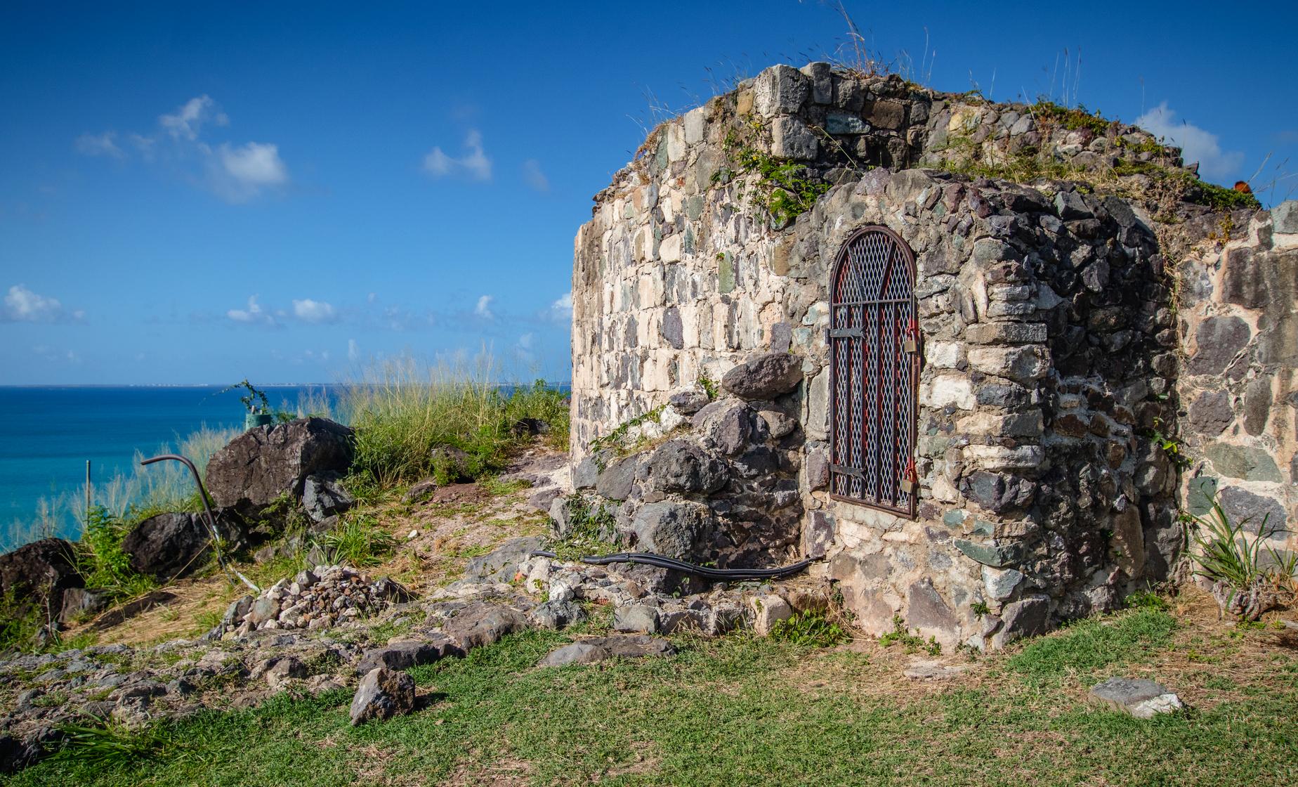 Discover St. Maarten - Image 1
