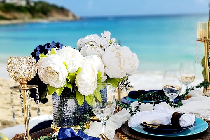 Luxury Private Picnic in Paradise Beach - Image 2