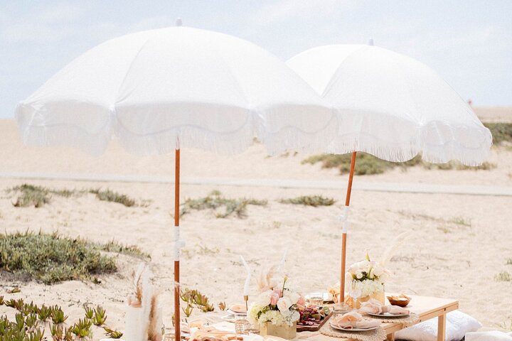 Luxury Private Picnic in Paradise Beach - Image 1