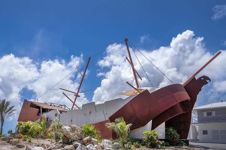 Sint Maarten Pirate Experience at the Rusty Parrot  - Image 2