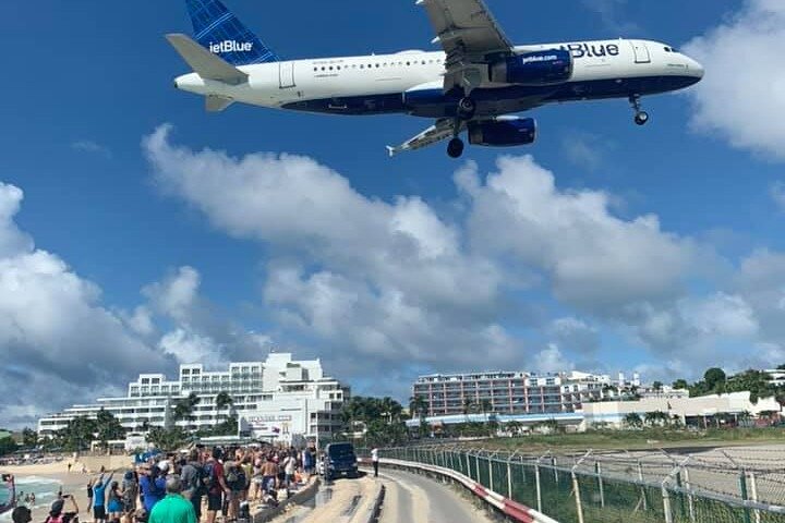 The Maho Beach experience - Image 5